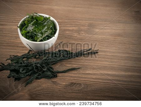 Dry Wakame Seaweed