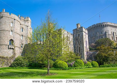Windsor, Uk - May 5, 2018:   View At The Medieval Windsor Castle, Built 1066 By William The Conquero