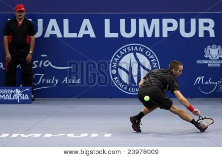 BUKIT JALIL, Malezya - Ekim 01: Sırbistan'ın Viktor Troicki bu Malezya açık yarı-fi bir dönüş sayısı