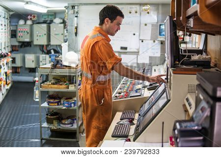 Marine Engineer Officer Starts Or Stops Main Engine Of Ship