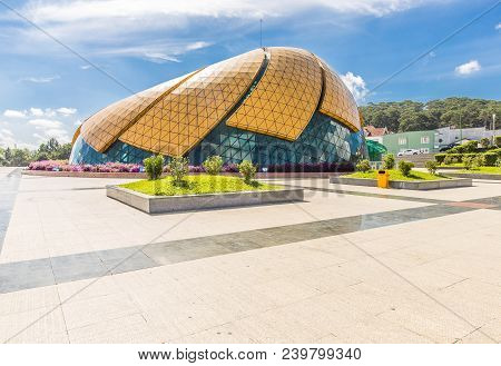 Dalat, Vietnam - May 6, 2018: Glass Pavilion In The Form Of A Flower Bud Of The Artichoke In The Lam