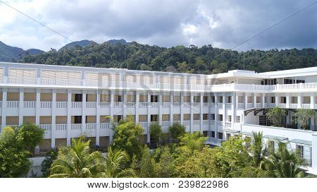Pulau Langkawi, Malaysia - Apr 4th 2015: Terrace And Garden Of The Danna Hotel In Langkawi Island. T