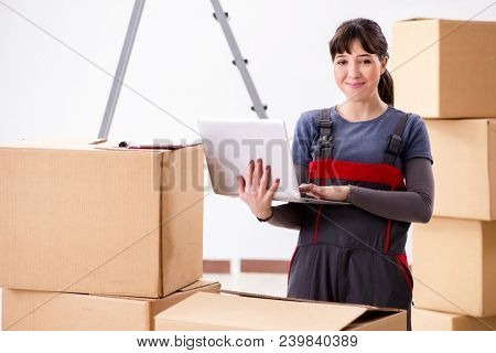 Woman accepting relocation order from internet