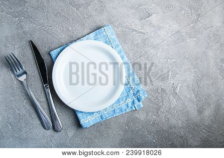 Empty White Plate With Nupkin