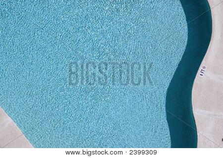 Bleu piscine
