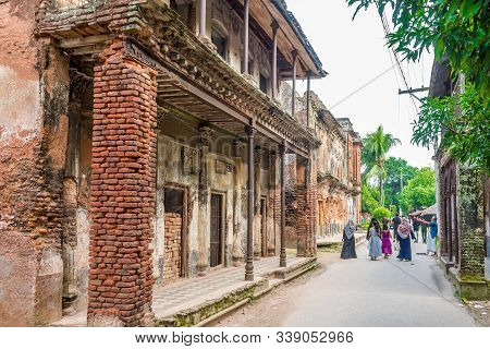 Sonargaon,bangladesh - October 31,2019 - At The Panam Nagar Street Of Sonargaon. Sonargaon Is A Hist