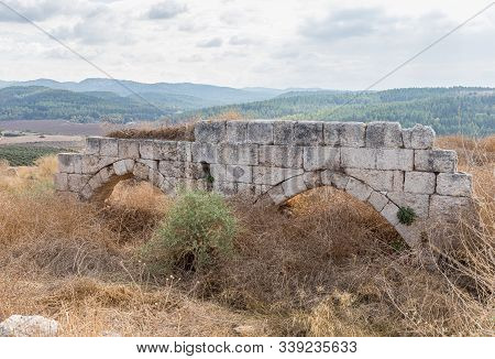 The Ruins Of The Crusader Fortress - Templar - Toron Des Chevaliers Of The 12th Century. Captured An