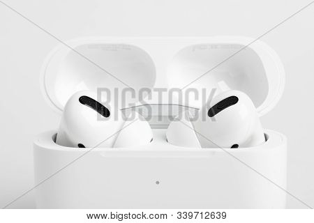 Vidalia, Georgia / Usa - December 14, 2019 - A Studio Product Shot Of The Apple Airpods Pro Buds Nes