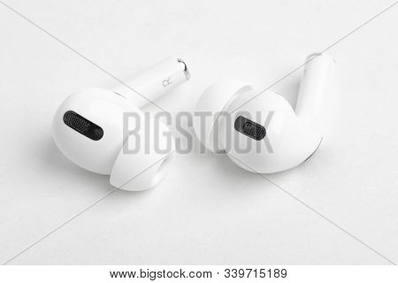 Vidalia, Georgia / Usa - December 14, 2019 - A Studio Product Shot Of A Pair Of Apple Airpods Pro Bu