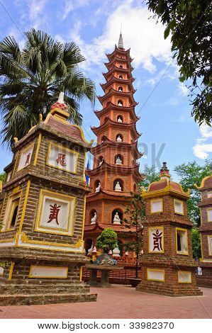 Pagoda di Tran Quoc