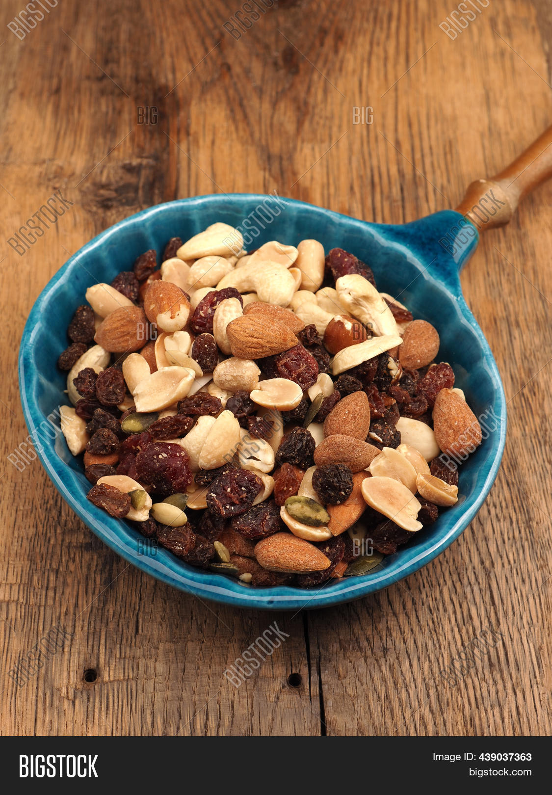 Organic Nut Mixture Image & Photo (Free Trial) Bigstock