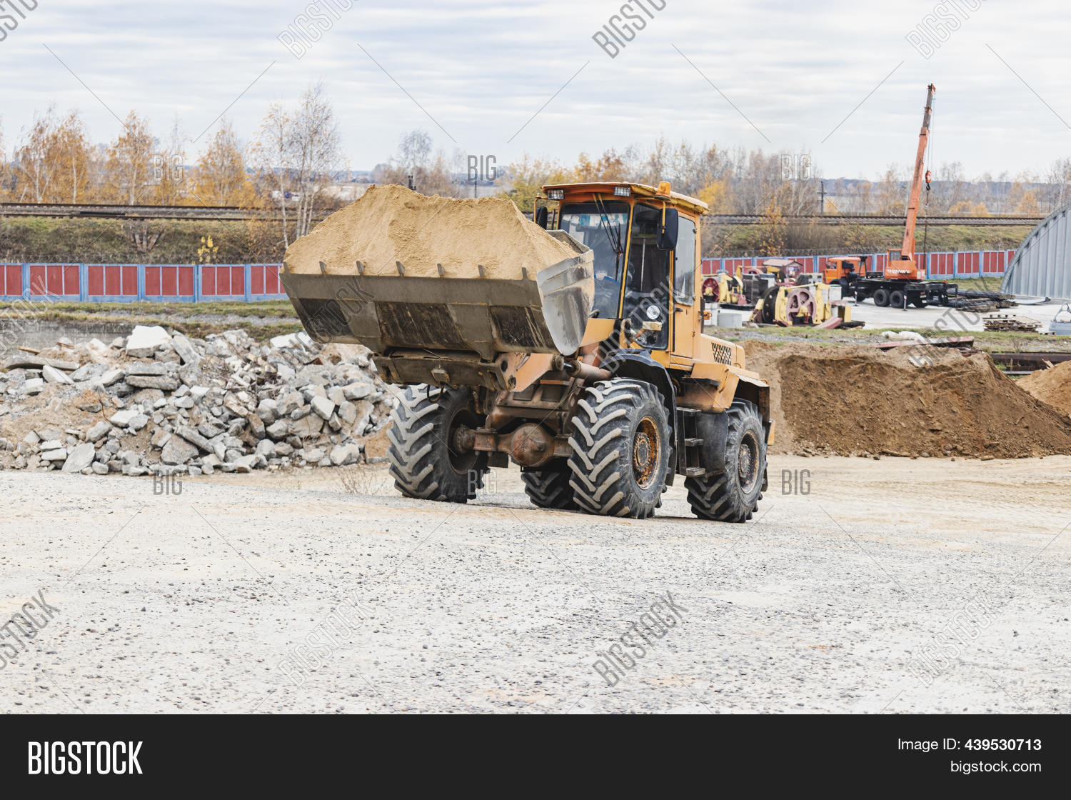 Excavator Backfills Image & Photo (Free Trial) | Bigstock