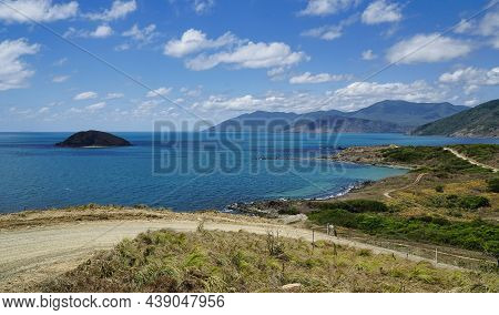 Archer Point North Queensland Australia. This Is Where The Reef Is Near The Beach With Beautiful Cle