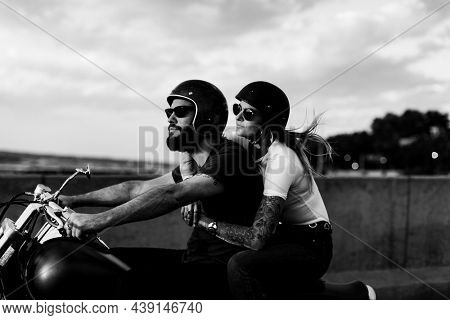 Biker couple wallpaper, monotone filter