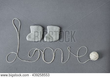 Birth Baby Background, Love Write From White Yarn, Small Booties For Newborns, Grandmother Or Mom Kn