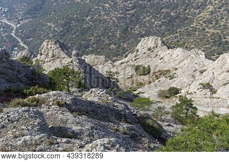 Crimean Mountains. Rock Slope Of The Vountain Of Sokol (kush-kai), Descending In The Direction Of Th