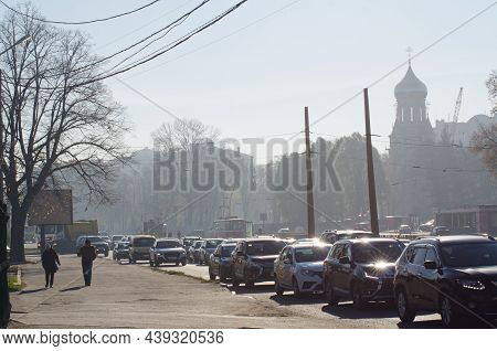 Kharkiv, Ukraine - 26 Oct 2021. Morning Traffic Jam On Recently Opened After Reconstruction Moscowsk