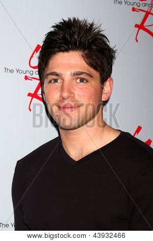 LOS ANGELES - 27 FEB: Robert Adamson presso l'Hot New Faces dei giovani e l'evento stampa inquieto