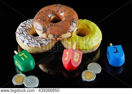 Happy Hanukkah And Hanukkah Sameach - Traditional Jewish Donuts, Spinning Tops And Hanukkah Money On