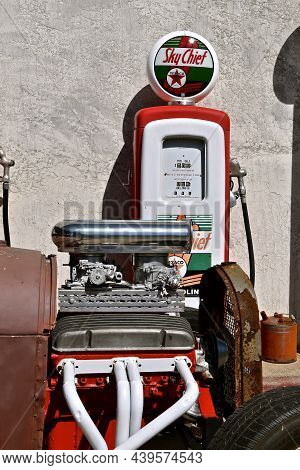 Kasota, Minnesota, June 10, 2021:the Old Gasoline Pump Advertises Sky Chief Gasoline Introduced By T