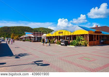 Arkhipo-osipovka, Russia - October 03, 2020: Embankment Promenade In Arkhipo Osipovka Resort Town Ne