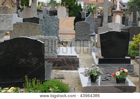 France, le cimetière d'Obernai en Alsace