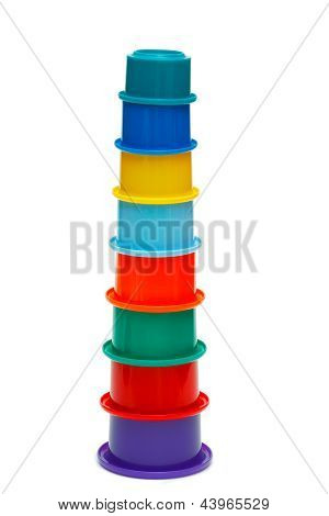 a cups többszínű torony