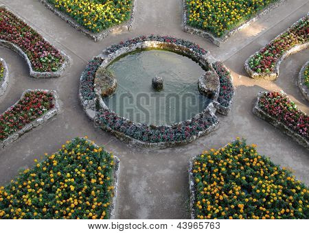 Giardino colorato In Ravello