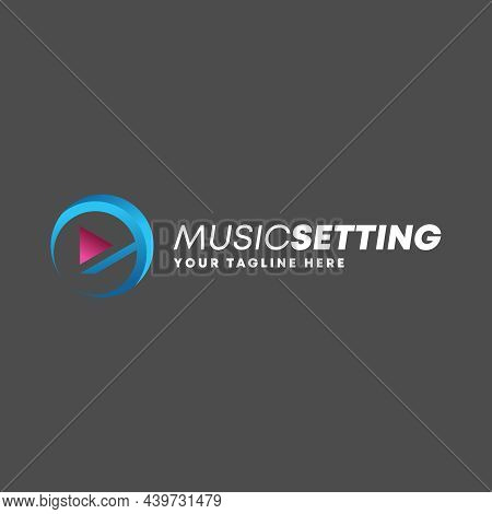 Letter E Circle Logo Free Vector Stock. Play Abstract Design Concept. Can Be Used As A Symbol Relate
