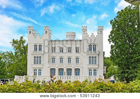 Hotel Heiligendamm, Castle