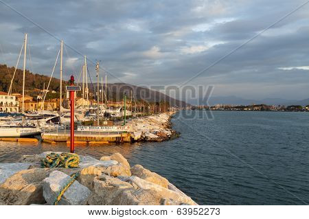 Bocca Di Magra Port