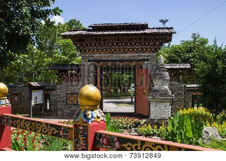 The Bhutan Colorful Carving Art