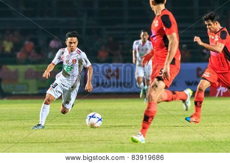 Sisaket Thailand-february 18: Chanathip Songkrasin Of Bec Tero (white) In Action During Thai Premier
