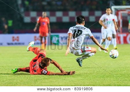 Sisaket Thailand-february 18: Chanathip Songkrasin Of Bec Tero (white) In Action During Thai Premier