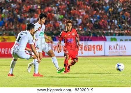 Sisaket Thailand-february 18: Anucha Suksai (orange) Of Sisaket Fc. In Action During Thai Premier Le