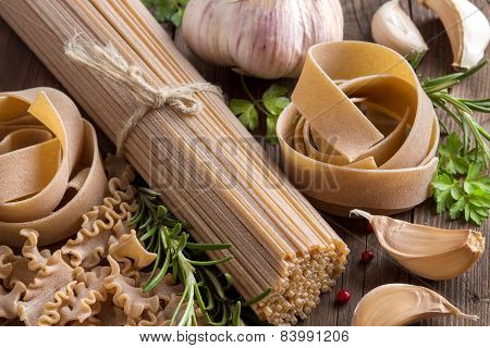 Whole Wheat Italian Pasta With Garlic And Herbs