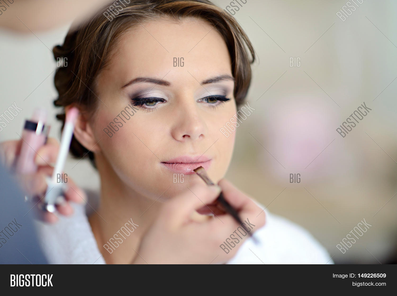 Wedding Makeup Artist Image & Photo (Free Trial) Bigstock