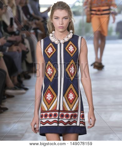 Tory Burch - Spring 2017 Collection