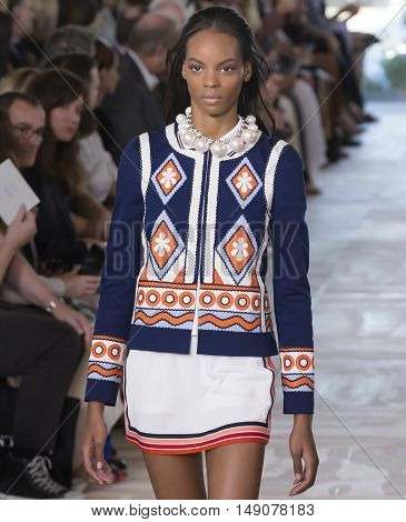 Tory Burch - Spring 2017 Collection
