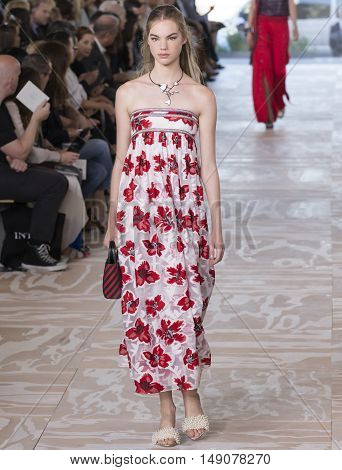 Tory Burch - Spring 2017 Collection