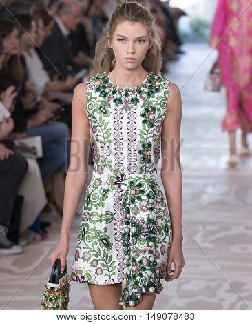 Tory Burch - Spring 2017 Collection