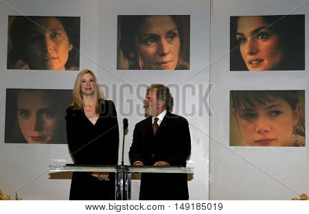Mira Sorvino and Academy President Sid Ganis at the 78th Annual Academy Awards Nominations held at the Academy of Motion Picture Arts and Sciences in Beverly Hills, USA on January 31, 2006.