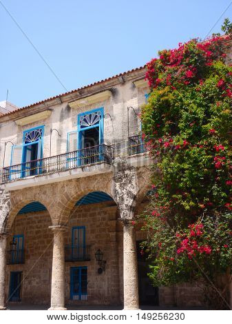 Image of buildings in and around Havana, Cuba