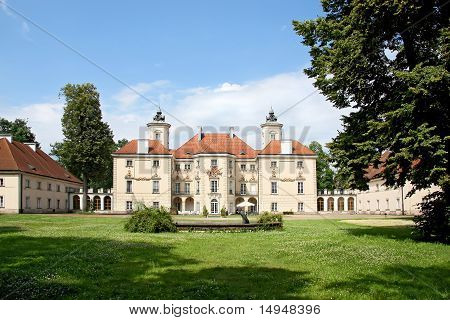 Palais polonais près de Varsovie.
