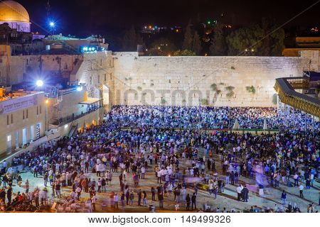 Selichot (jewish Penitential Prays) In The Western Wall