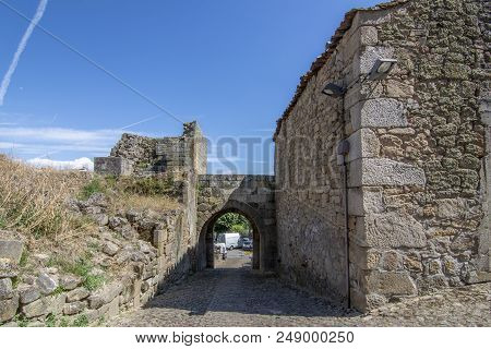 Pinhel, Portugal, June 2017: Gate Of The Walled Enclosure Of Pinhel Castle In The District Of Guarda