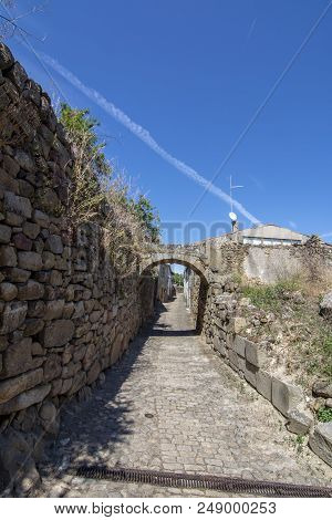 Pinhel, Portugal, June 2017: Gate Of The Walled Enclosure Of Pinhel Castle In The District Of Guarda