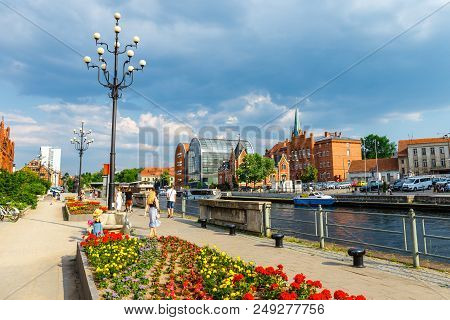Bydgoszcz, Poland, May 31, 2018: The Waterfront On The River Brda With Beautiful Architecture In Byd