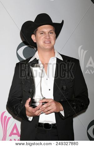 LAS VEGAS - APR 2:  Jon Pardi at the Academy of Country Music Awards 2017 at T-Mobile Arena on April 2, 2017 in Las Vegas, NV