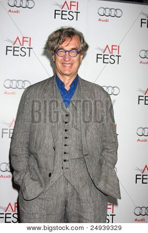 LOS ANGELES - NOV 5: Wim Wenders... dorazí AFI FEST 2011 slavnostní promítání z 